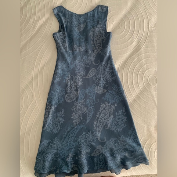 Blue paisley midi dress (size 13) - Picture 2 of 4